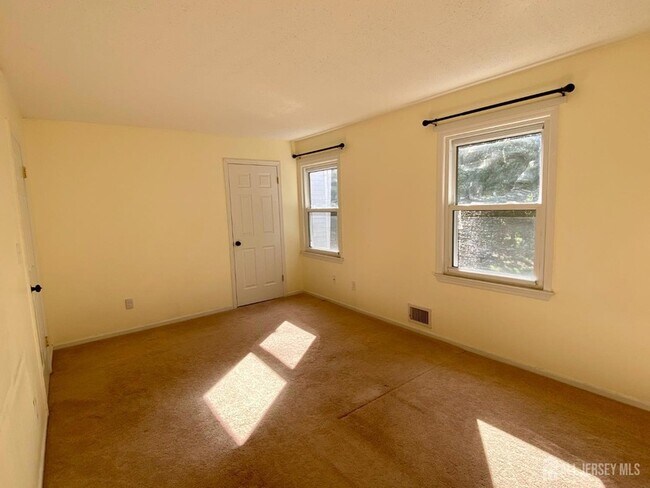 Building Photo - 22 Maddaket Ct