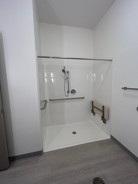 Building Photo - 626 Main St