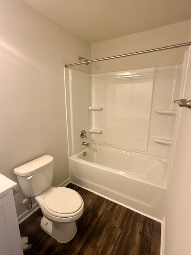 Building Photo - Two bedroom, 2.5 bath townhome with loft in Ridge Creek, Whitsett