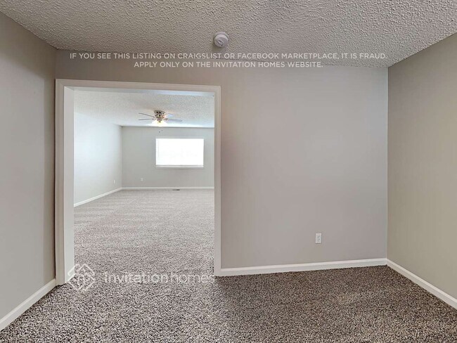 Building Photo - 980 Ancestra Dr