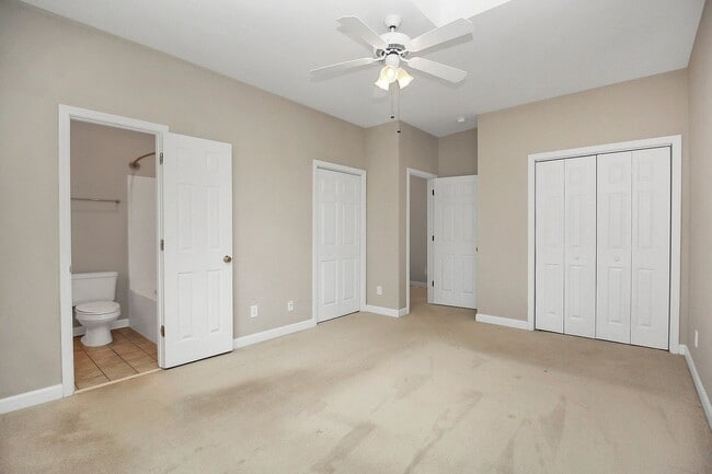 Building Photo - Townhome in The Plaza/NODA coming soon for Lease!