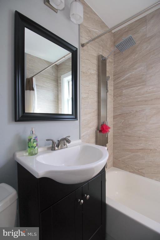 Building Photo - 3287 Annandale Rd