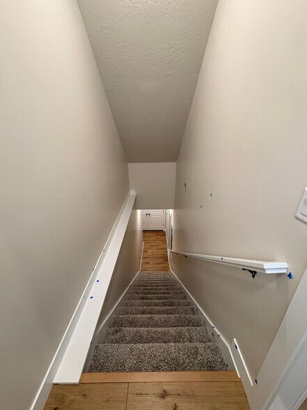 Building Photo - 5472 N Orville St