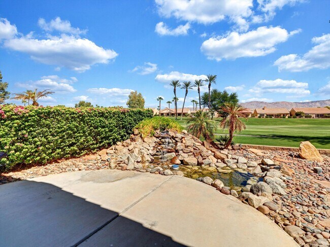 Building Photo - 78202 Kensington Dr