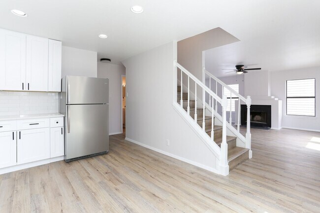 Building Photo - RENOVATED 3-BEDROOM HOME IN CONVERSE, JUDS...