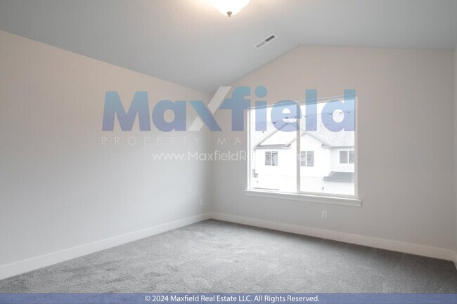 Building Photo - $500 OFF LEASE SPECIAL | END UNIT - EV Ready - 3BD 2.5 BA 2GA