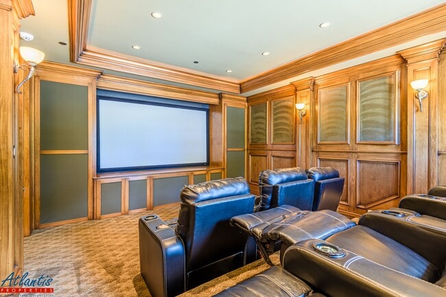 Building Photo - Executive Estate in the Heart of Silicon Valley
