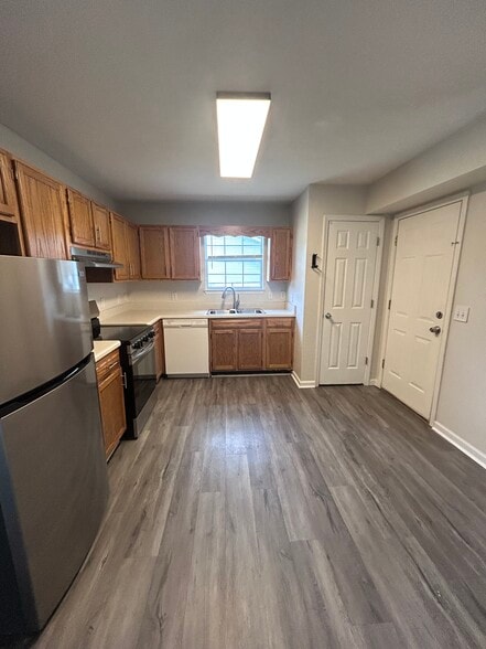 Building Photo - 9894 Bettis Estates Ln