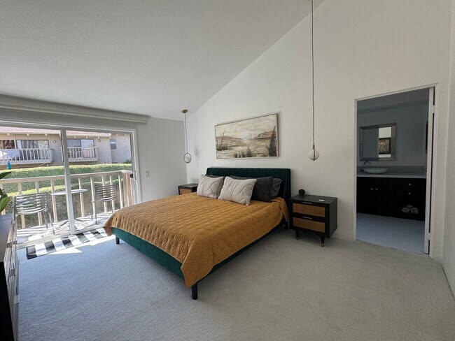 Building Photo - 46558 Arapahoe Cir