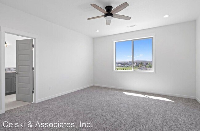 Building Photo - 5 br, 3 bath House - 6021 w 30th Ave