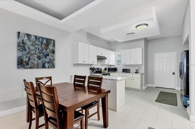 Building Photo - 3702 54th Dr W