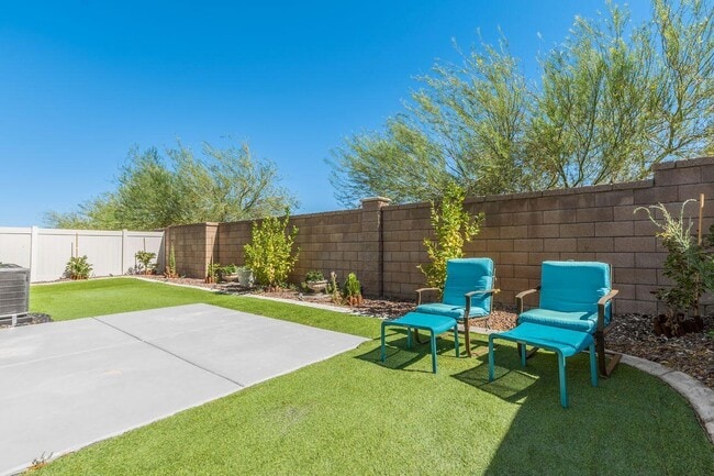 Building Photo - 62615 S Starcross Dr