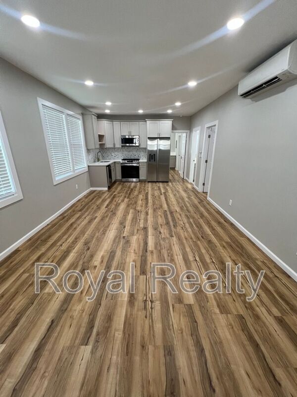 Building Photo - 1450 Ke’eaumoku St