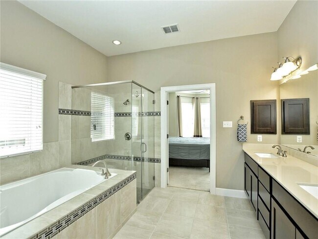Building Photo - 104 Azimuth Dr