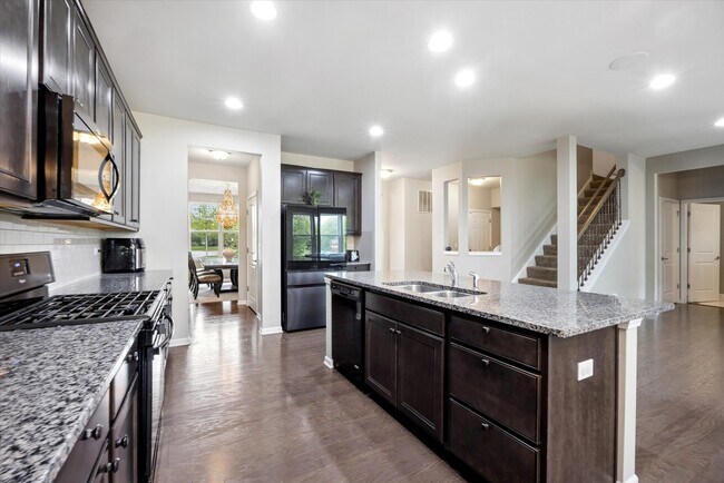 Building Photo - 1507 Tail Leaf Ct