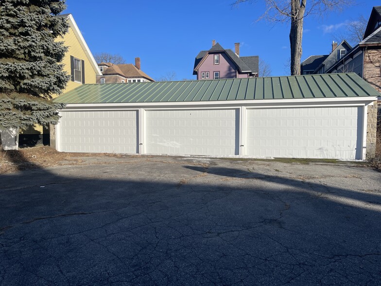 Off street Parking - 101 Walnut St