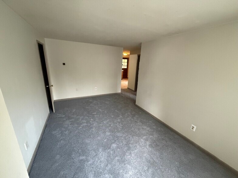 Primary Photo - 372 Park St