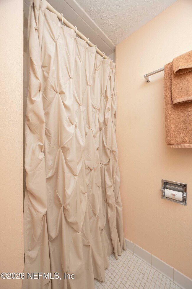 Building Photo - 4 Ocean Trace Rd