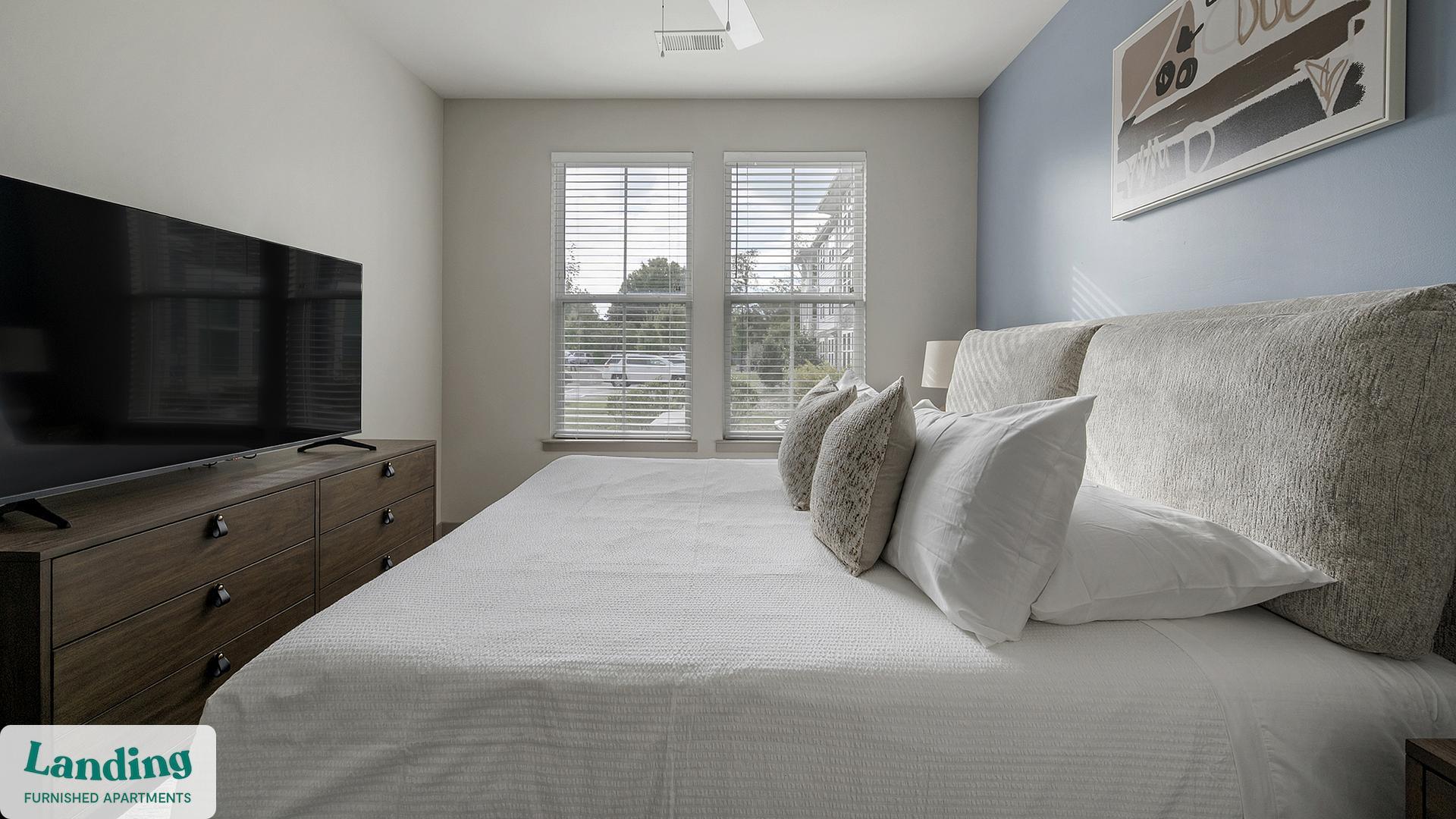 Building Photo - 3237 Memorial Blvd