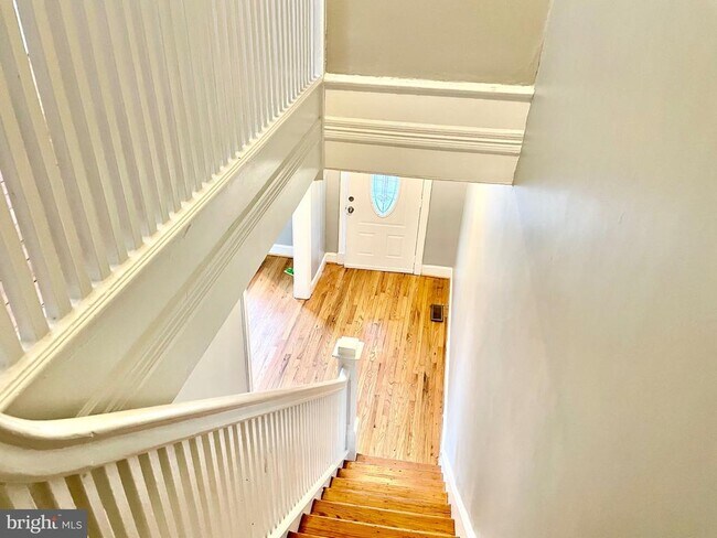 Building Photo - 3540 Warder St NW