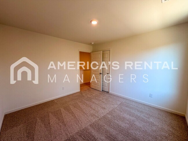 Building Photo - Spacious Two-Story Living at Doss Ferry in Kimberly, AL - Available NOW! DEPOSIT PENDING!!