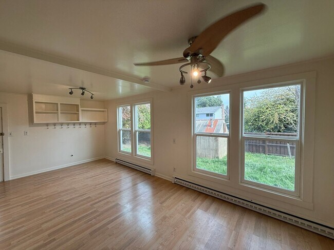 Building Photo - Great South Hills Location