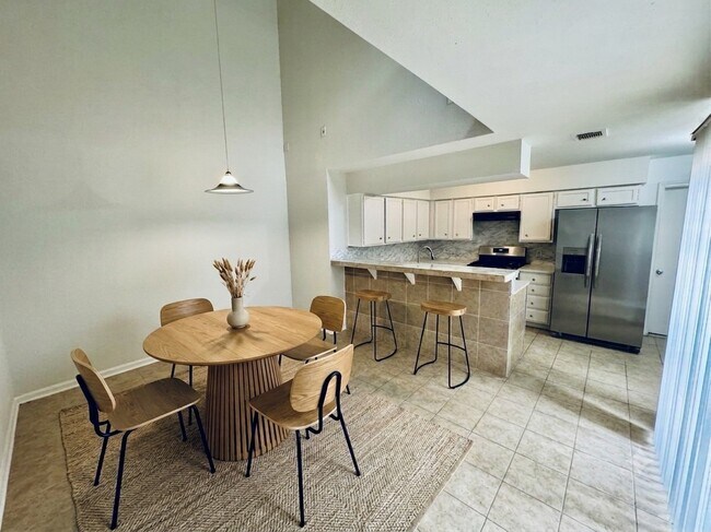 Building Photo - 5810 Twisted Pine Ct