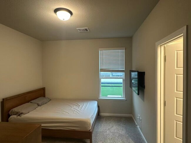 Building Photo - 8409 Soaring Sky Ln