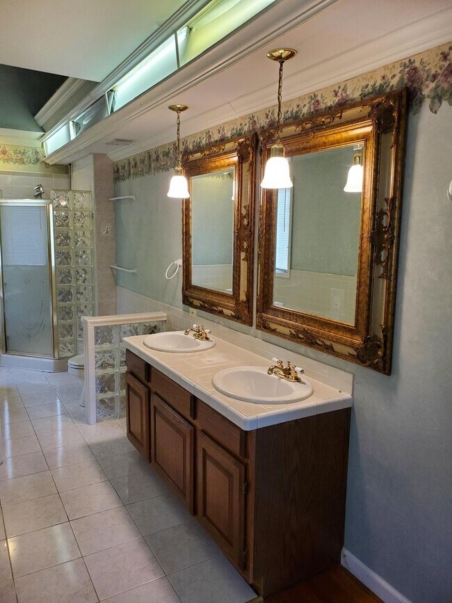 Building Photo - 3209 Chatfield Pl