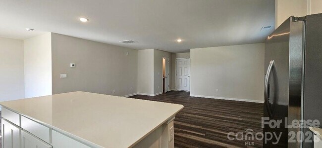 Building Photo - 1615 Cannonball Ln