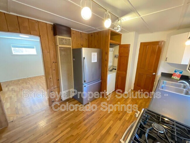 Building Photo - 2016 W Kiowa St