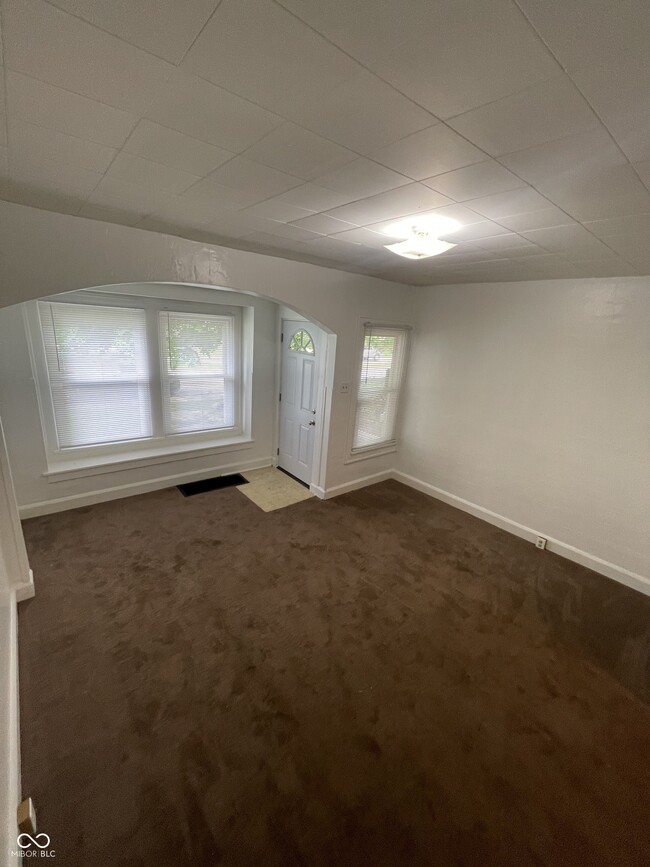 Building Photo - 774 Dequincy St