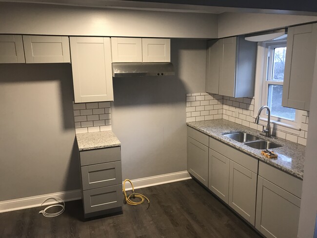 Building Photo - 2912 S 23rd St