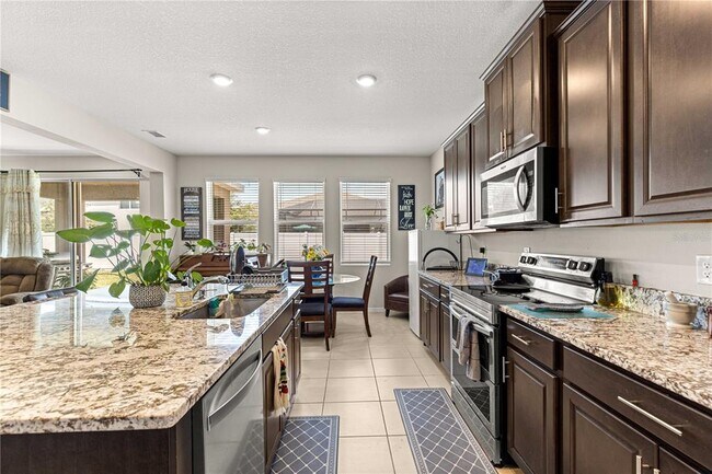 Building Photo - 8142 SW 59th Ave