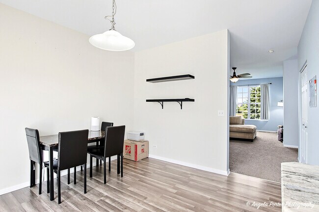 Building Photo - 1477 Sedgewood Ct