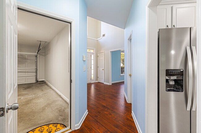 Building Photo - 1940 Bentbrooke Trail