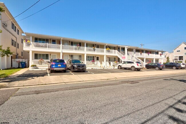 Building Photo - 130 N Adams Ave