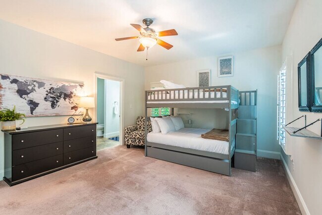 Building Photo - 3115 High Ridge Rd