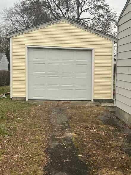 Building Photo - 369 Dehoff Dr