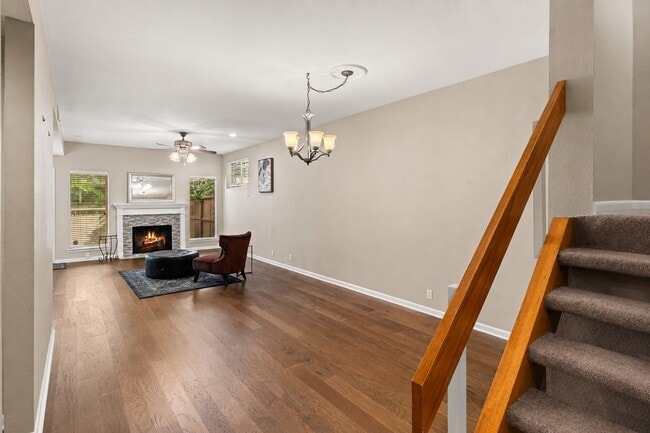 Building Photo - 1556 Prairie Grove Dr
