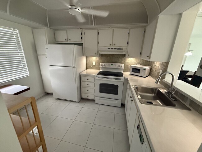 Building Photo - 14307 Bedford Dr