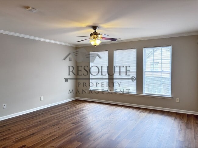 Building Photo - 9804 Grettle Ct