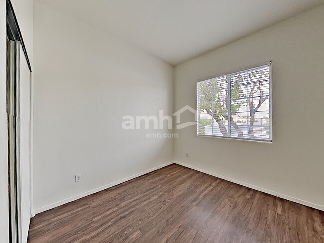 Building Photo - 2849 Serenidad Dr