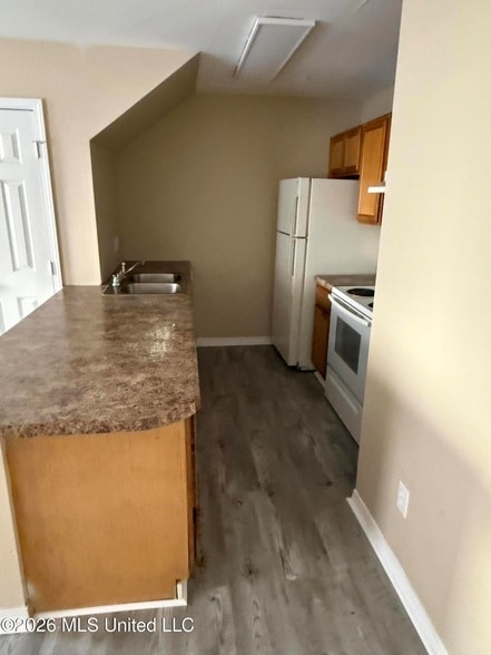 Building Photo - 1339 Foxwood Pl