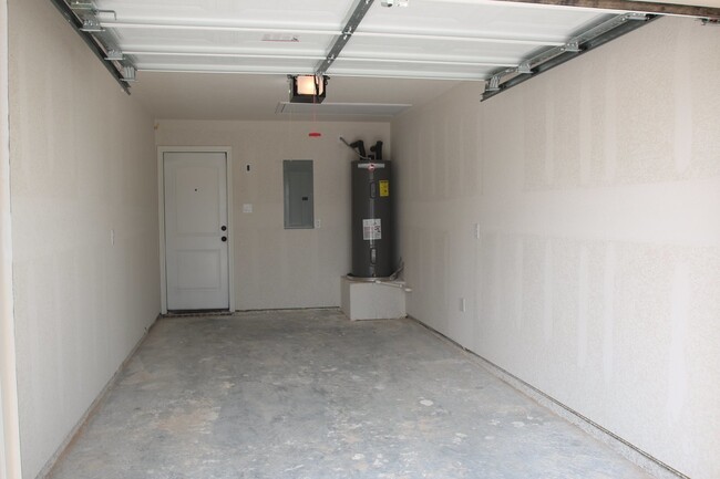 Building Photo - 1301-1305 White Sand Dr.
