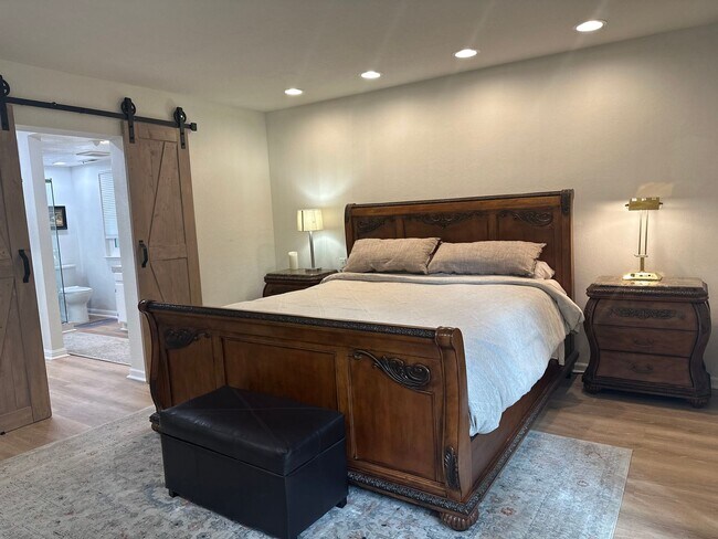 Building Photo - Sunny - Fully Furnished 2-Bedroom, with Of...