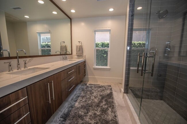 Building Photo - Luxury Unfurnished Single-Story Custom Home for Lease in Copper Ridge