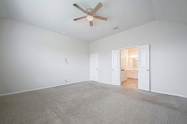 Building Photo - 31118 Gulf Cypress Ln
