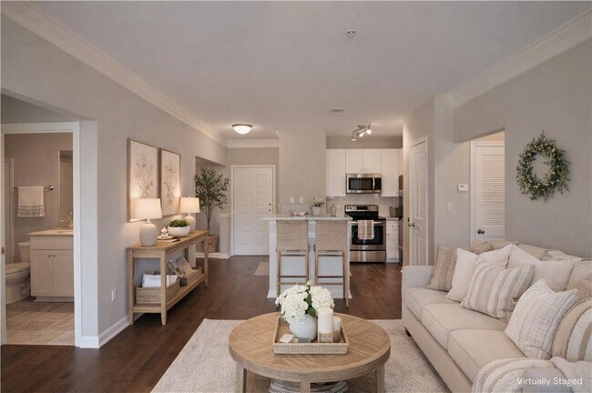 Building Photo - 10 Perimeter Summit Blvd