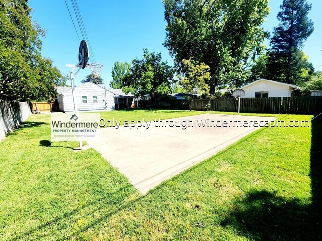 Building Photo - Fully Renovated Home in Arden Park! Available Now!!!